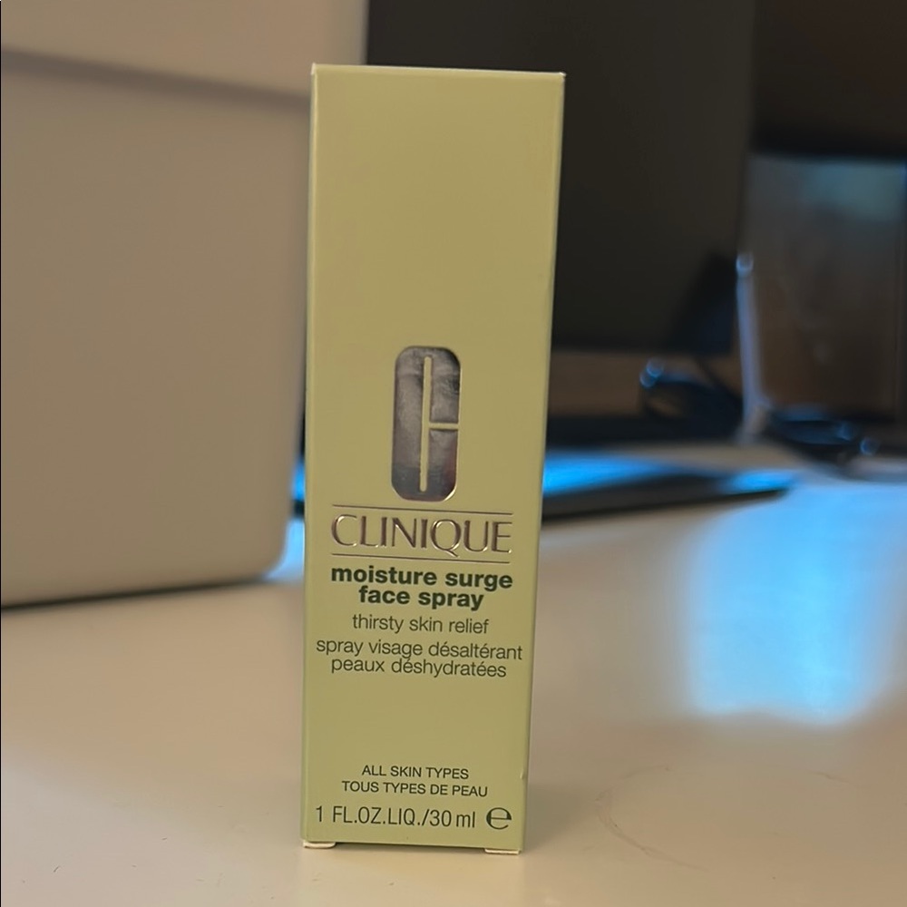 Clinique Moisture Surge Face Spray
